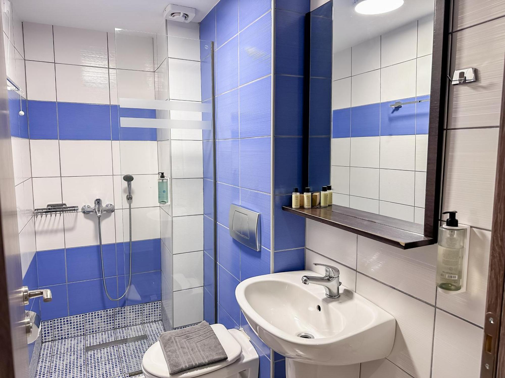 Hotel Golden Sun Nea Mesagkala Ngoại thất bức ảnh
