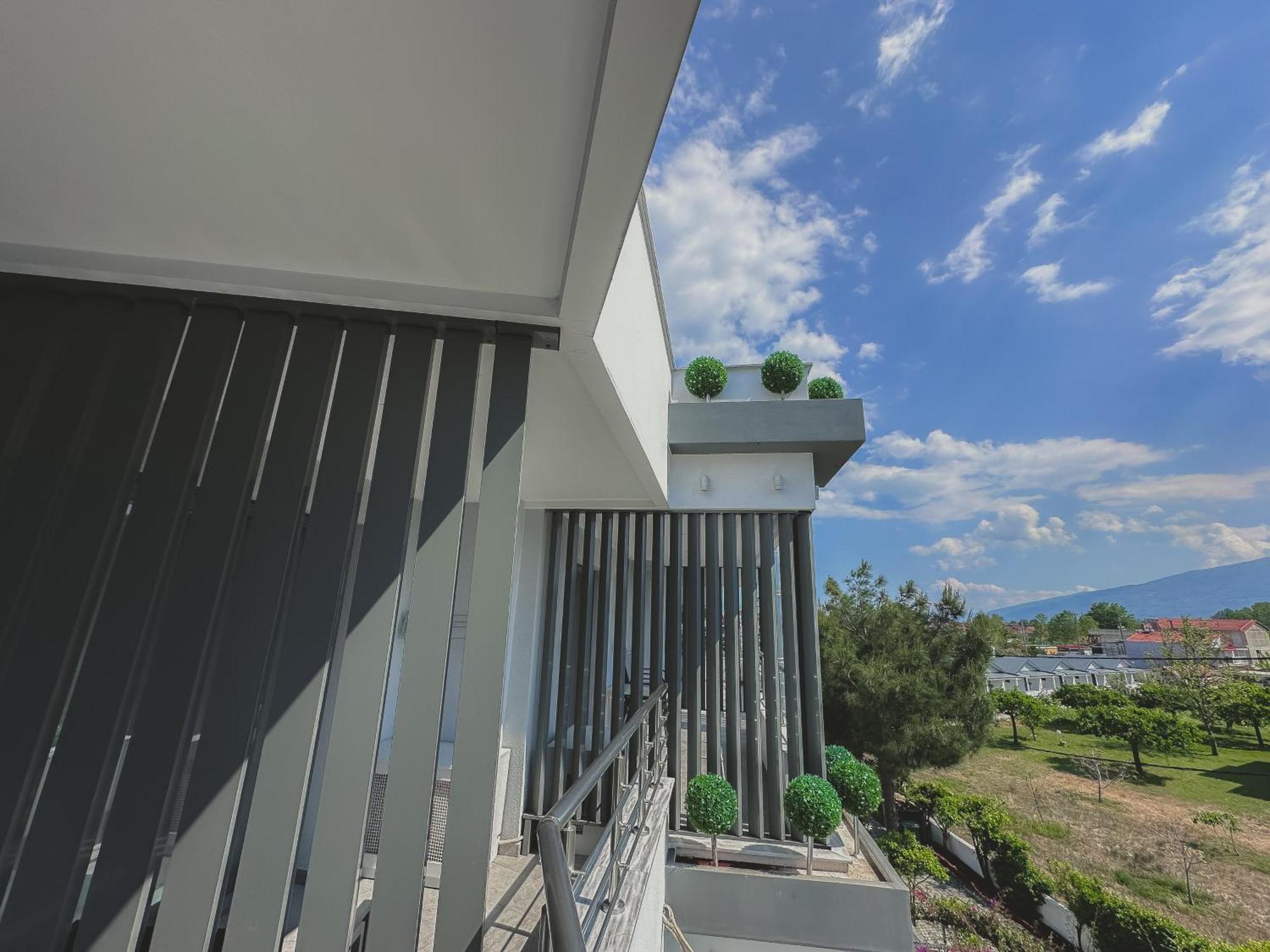 Hotel Golden Sun Nea Mesagkala Ngoại thất bức ảnh