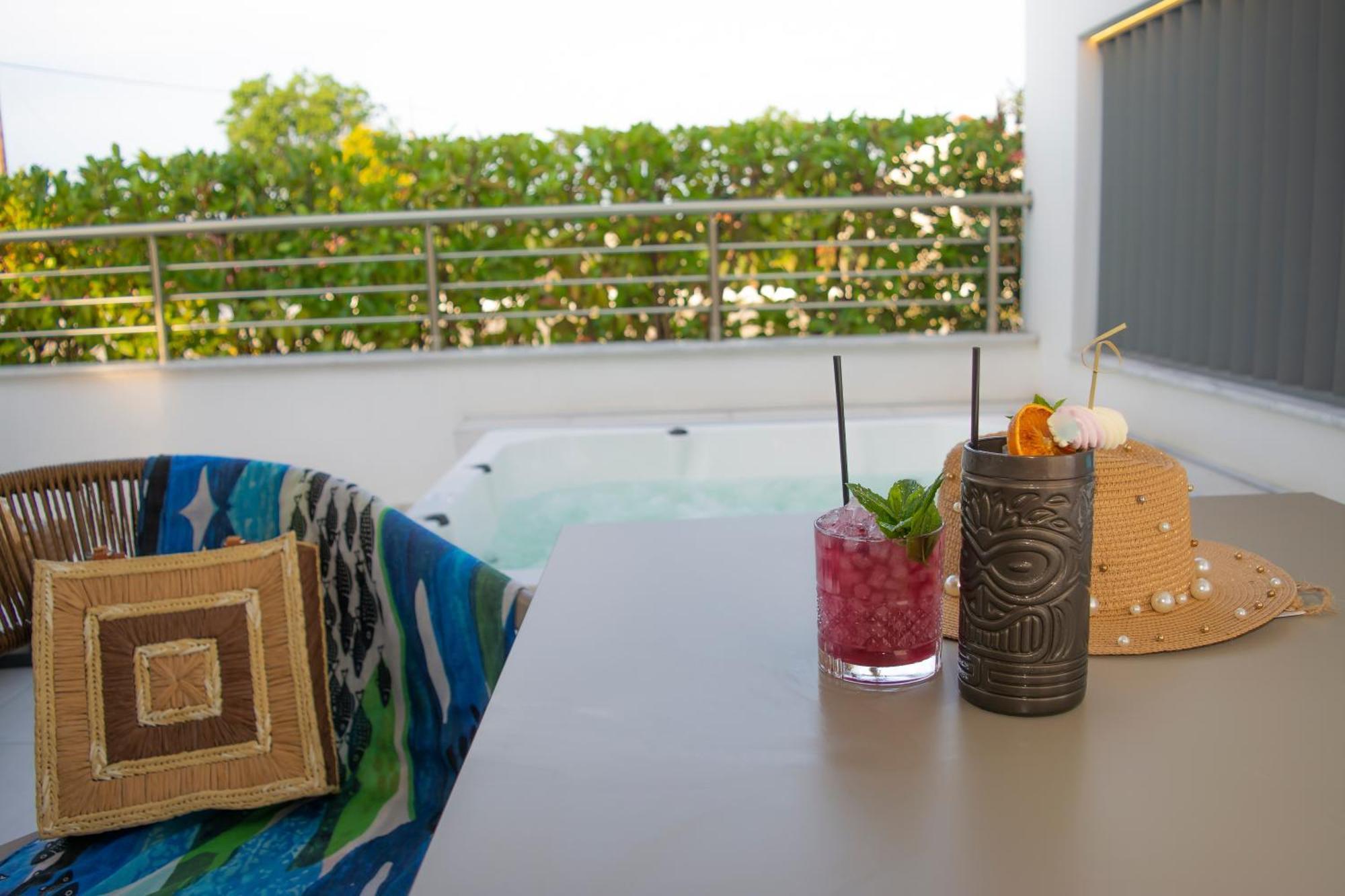 Hotel Golden Sun Nea Mesagkala Ngoại thất bức ảnh