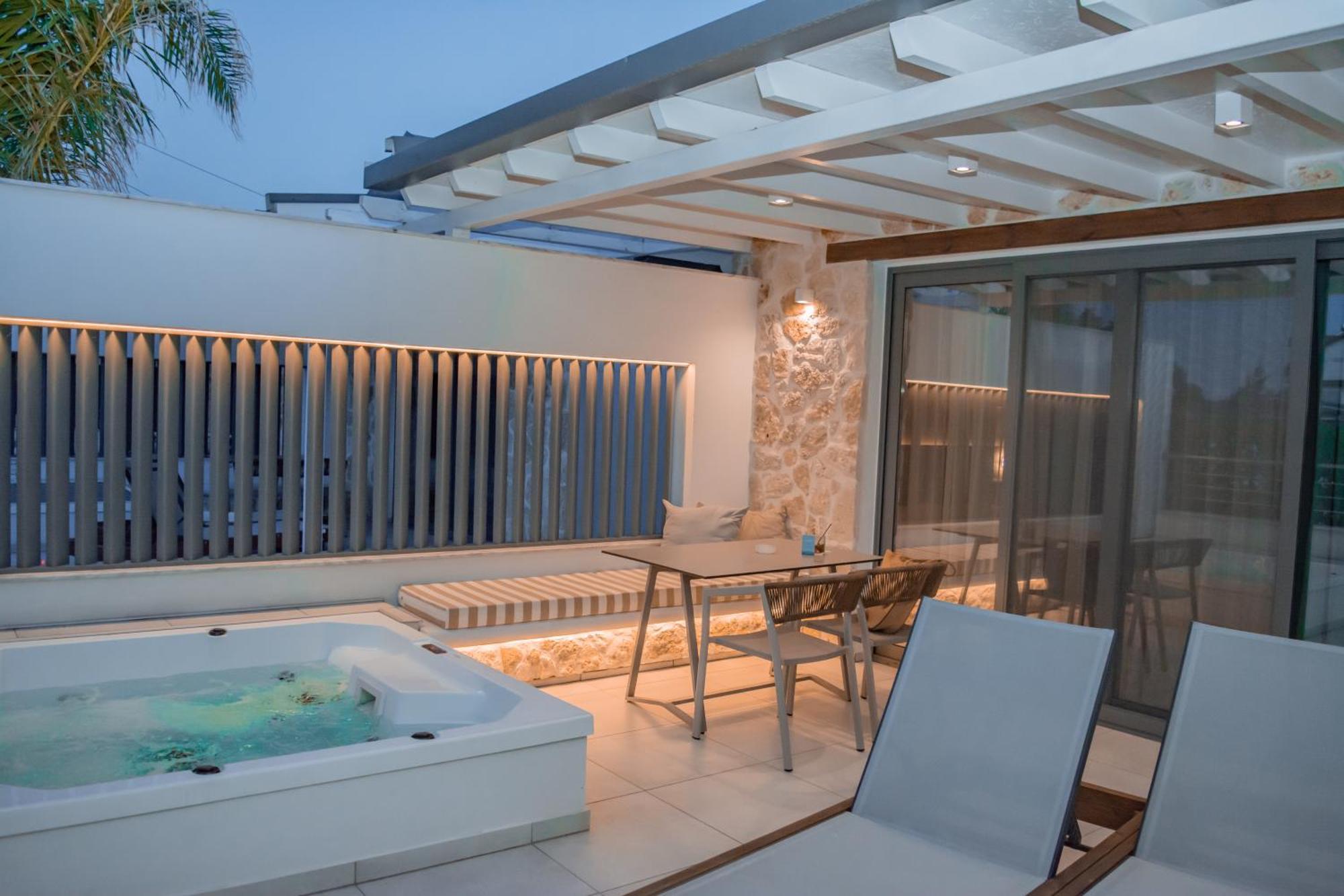 Hotel Golden Sun Nea Mesagkala Ngoại thất bức ảnh