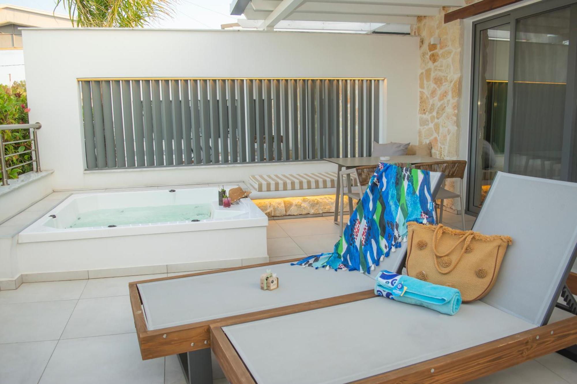Hotel Golden Sun Nea Mesagkala Ngoại thất bức ảnh
