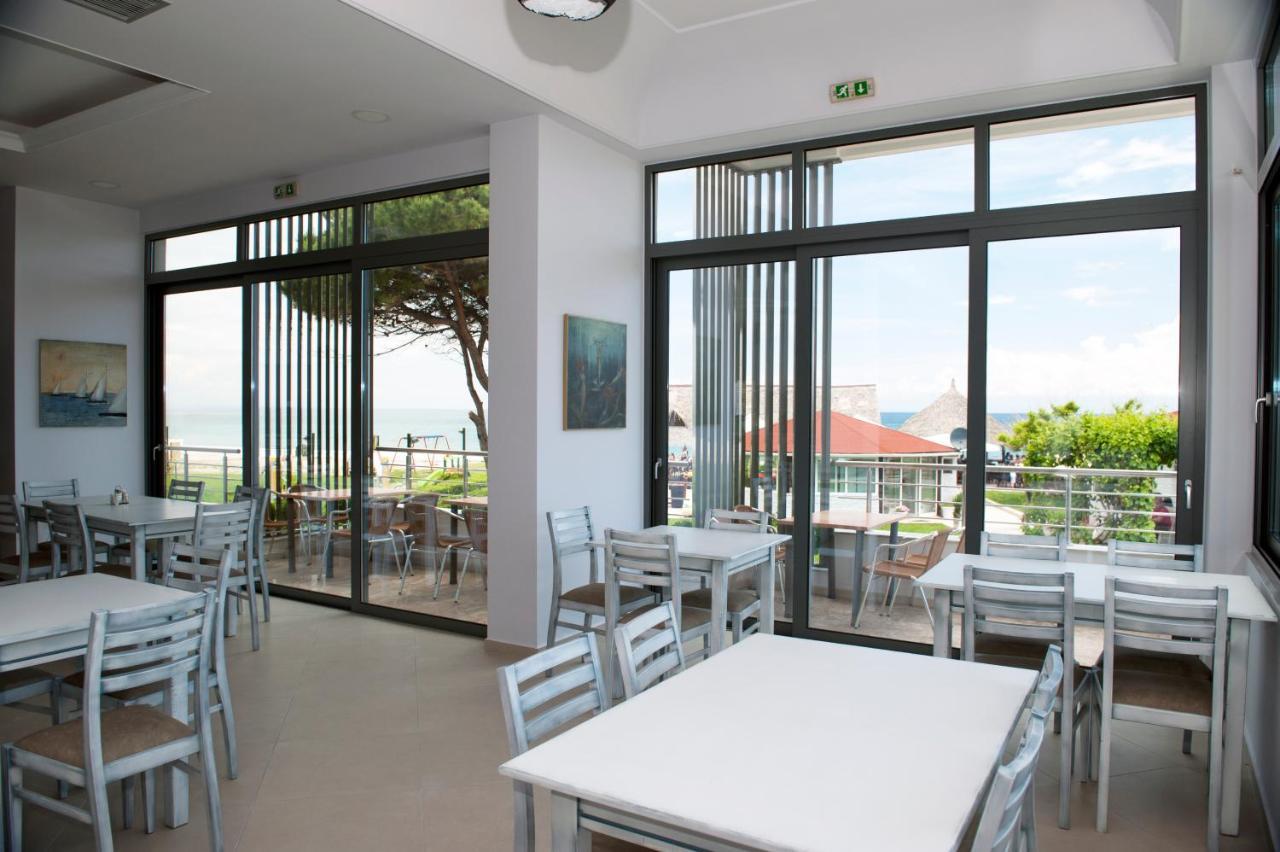 Hotel Golden Sun Nea Mesagkala Ngoại thất bức ảnh
